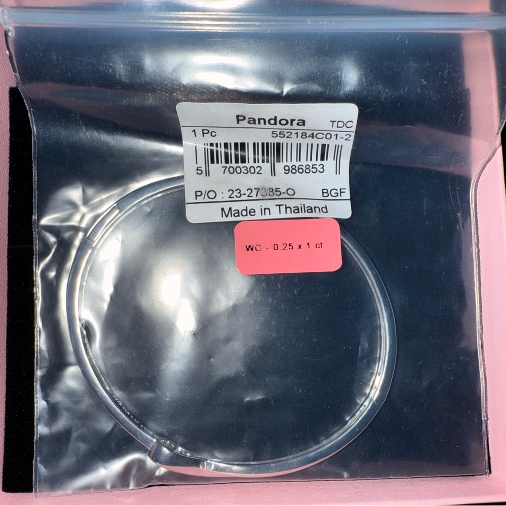 ⭐️ BRAND NEW PANDORA DIAMOND BRACELET ⭐️
NEVER WORN